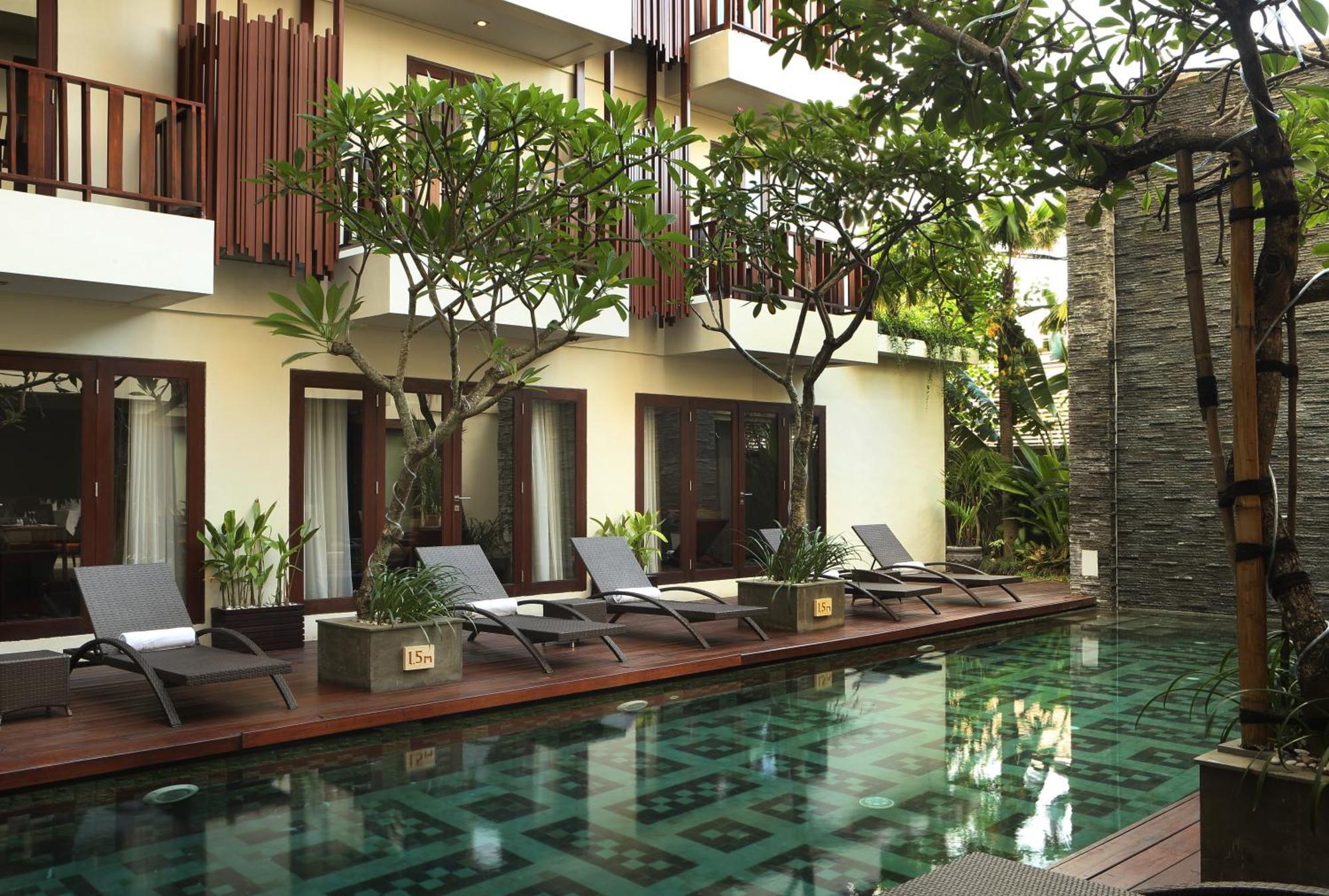 D'Primahotel Seminyak Esterno foto