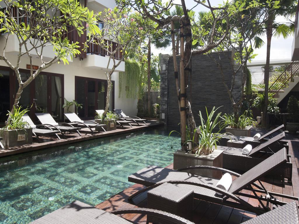 D'Primahotel Seminyak Esterno foto