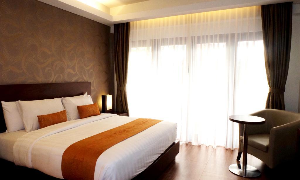D'Primahotel Seminyak Esterno foto