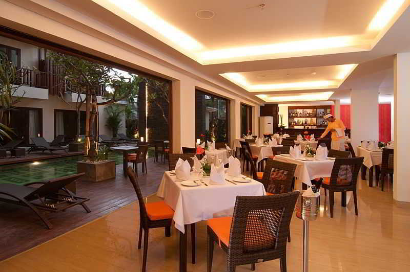 D'Primahotel Seminyak Esterno foto